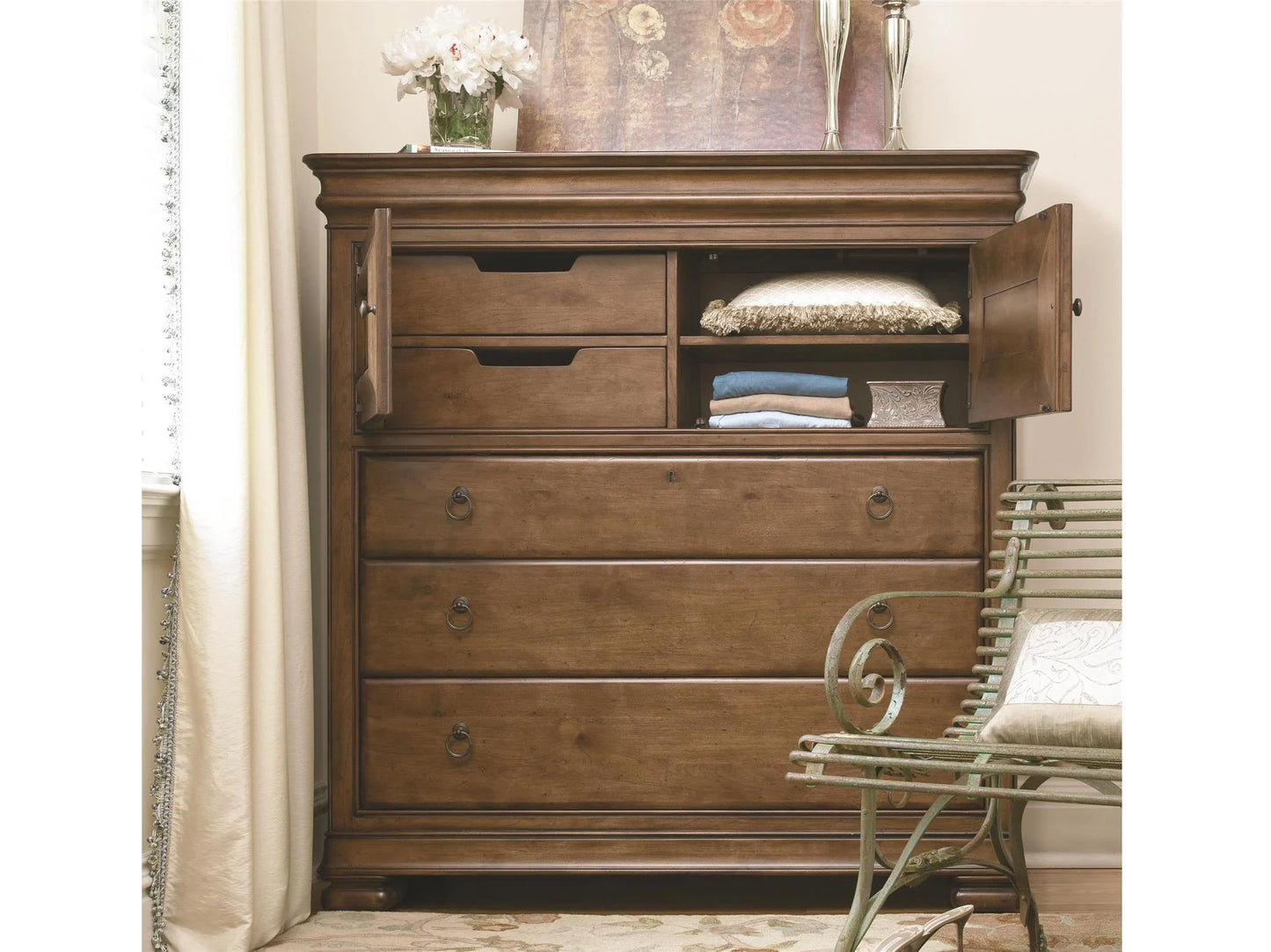 UNIVERSAL - NEW LOU DRESSING CHEST