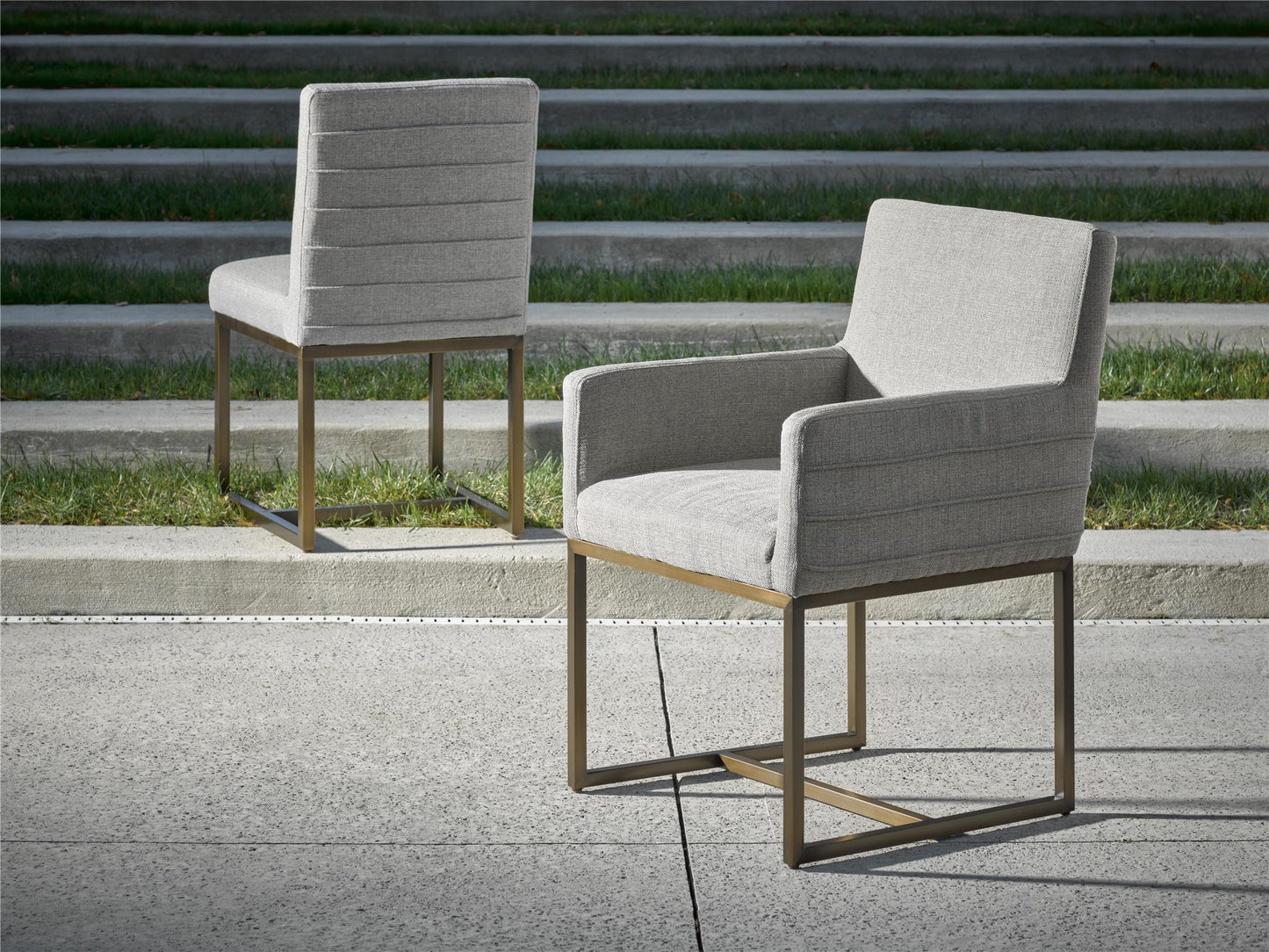 UNIVERSAL - MODERN COOPER ARM CHAIR