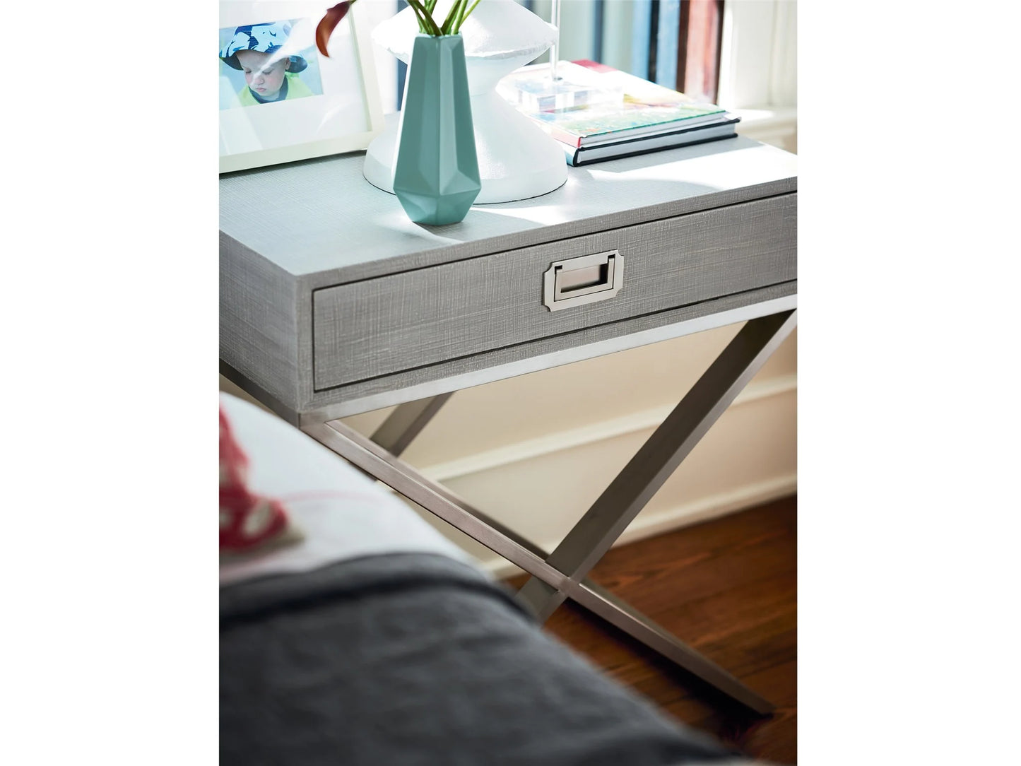 UNIVERSAL - ESCAPE-COASTAL LIVING HOME NIGHT TABLE