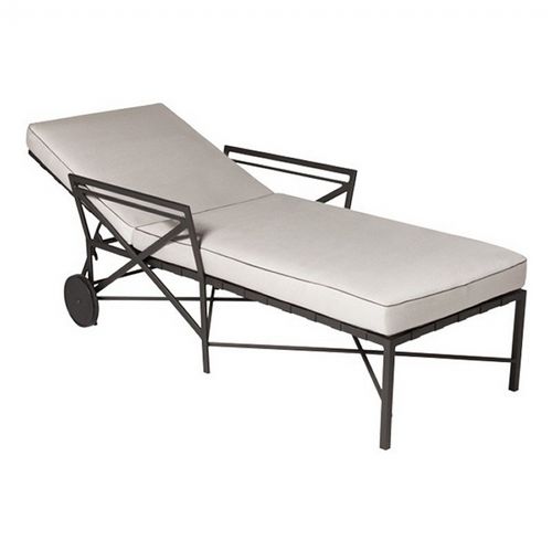 UNIVERSAL - COASTAL LIVING OUTDOOR SENECA CHAISE LOUNGE