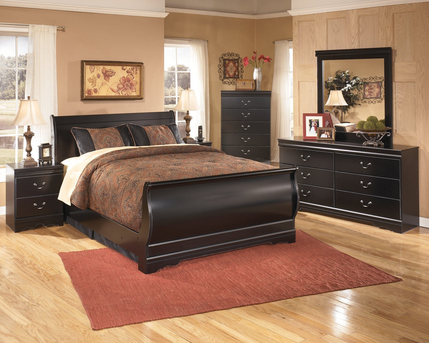 Ashley Express - Huey Vineyard  Sleigh Bed