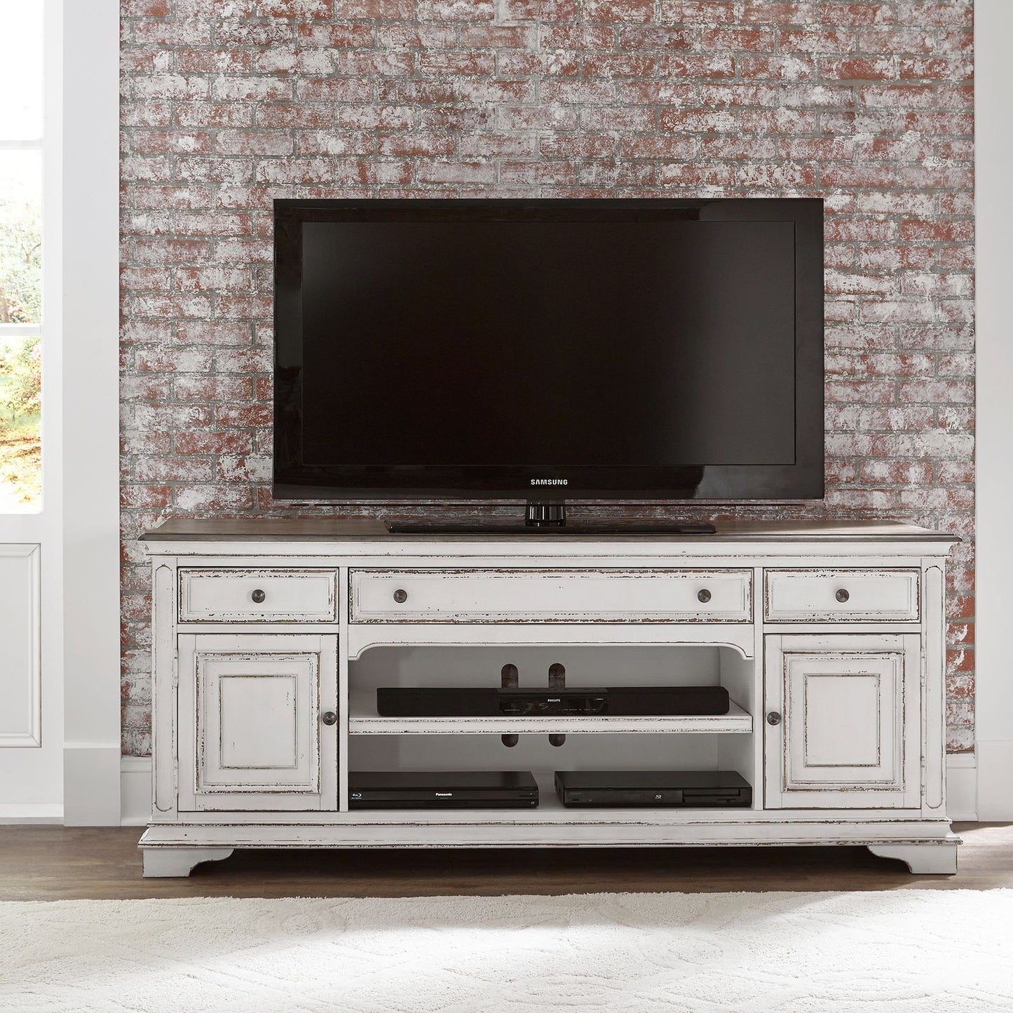 Magnolia Manor - Entertainment TV Stand