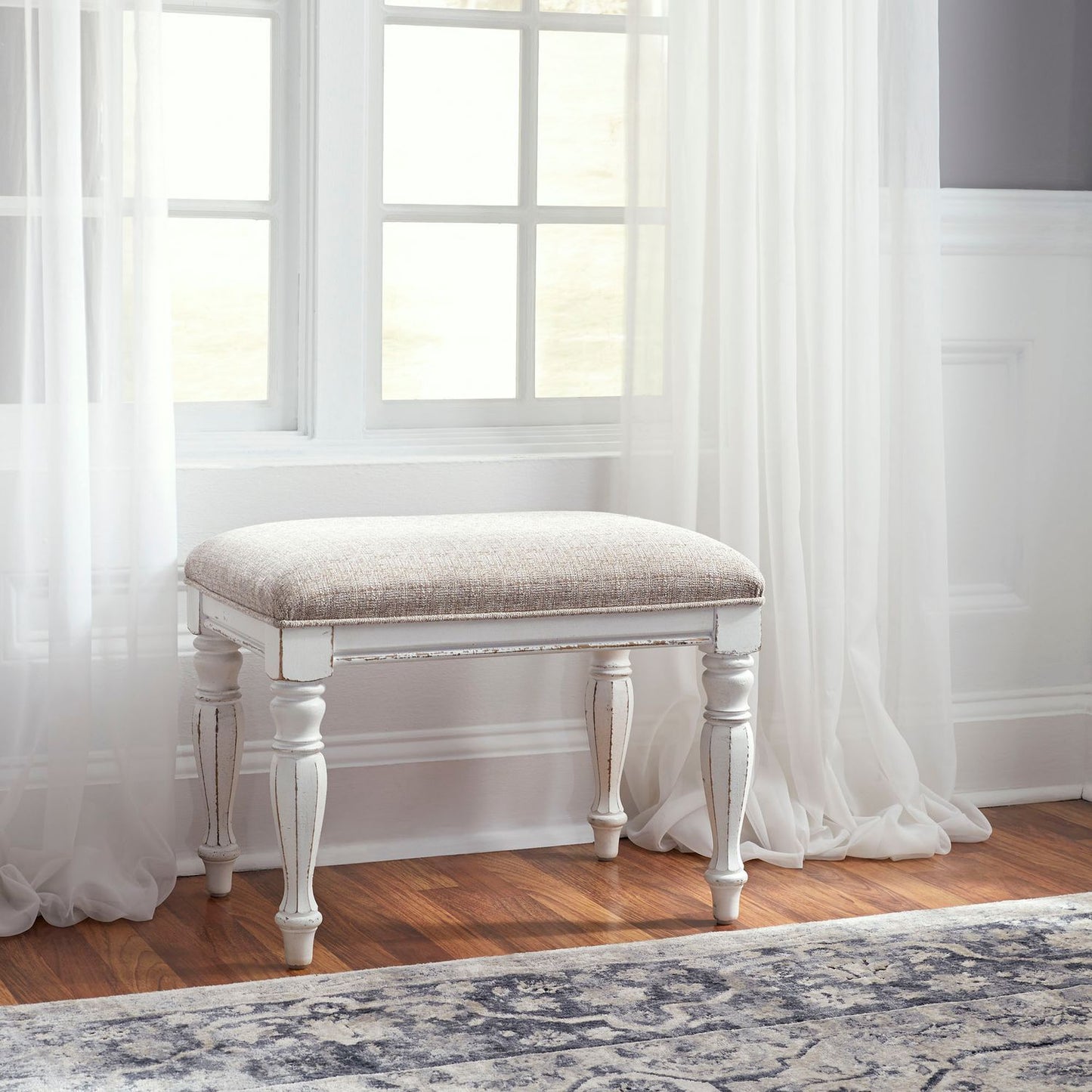 Magnolia Manor - Accent Bench