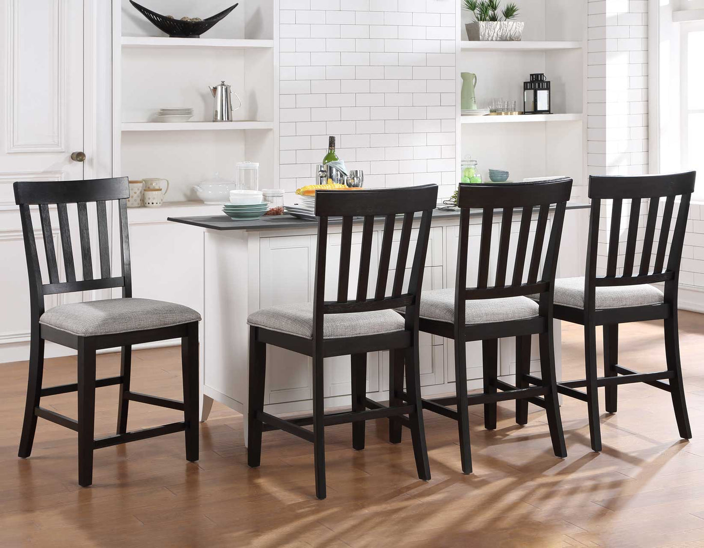 Halle 24" Counter Stool