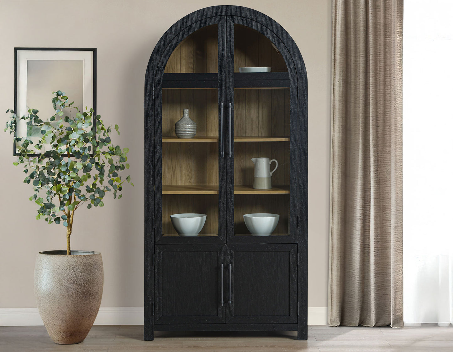 Magnolia Curio, Black with Weathered Sand Interior