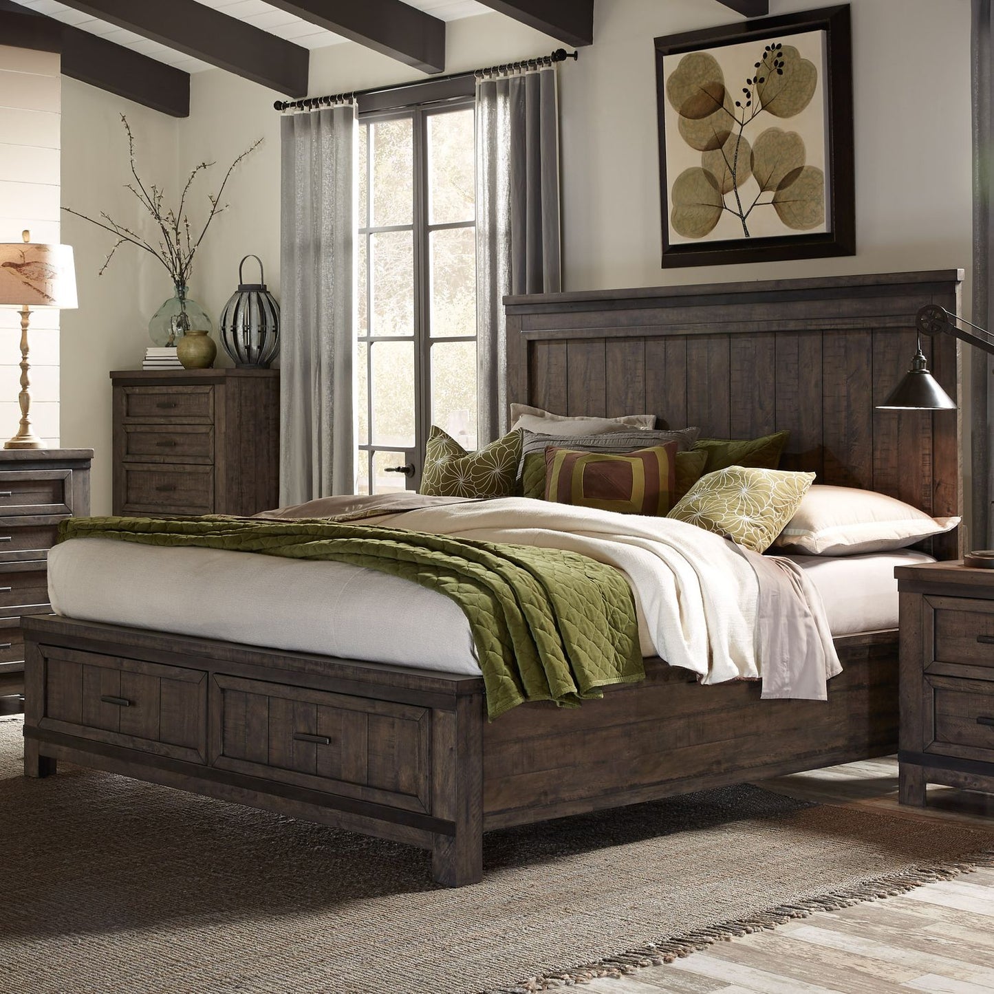 Thornwood Hills - Queen Storage Bed