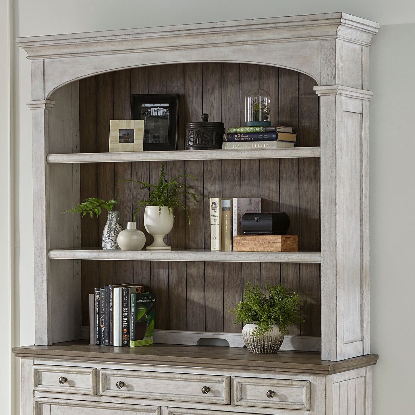 Heartland - Credenza Hutch